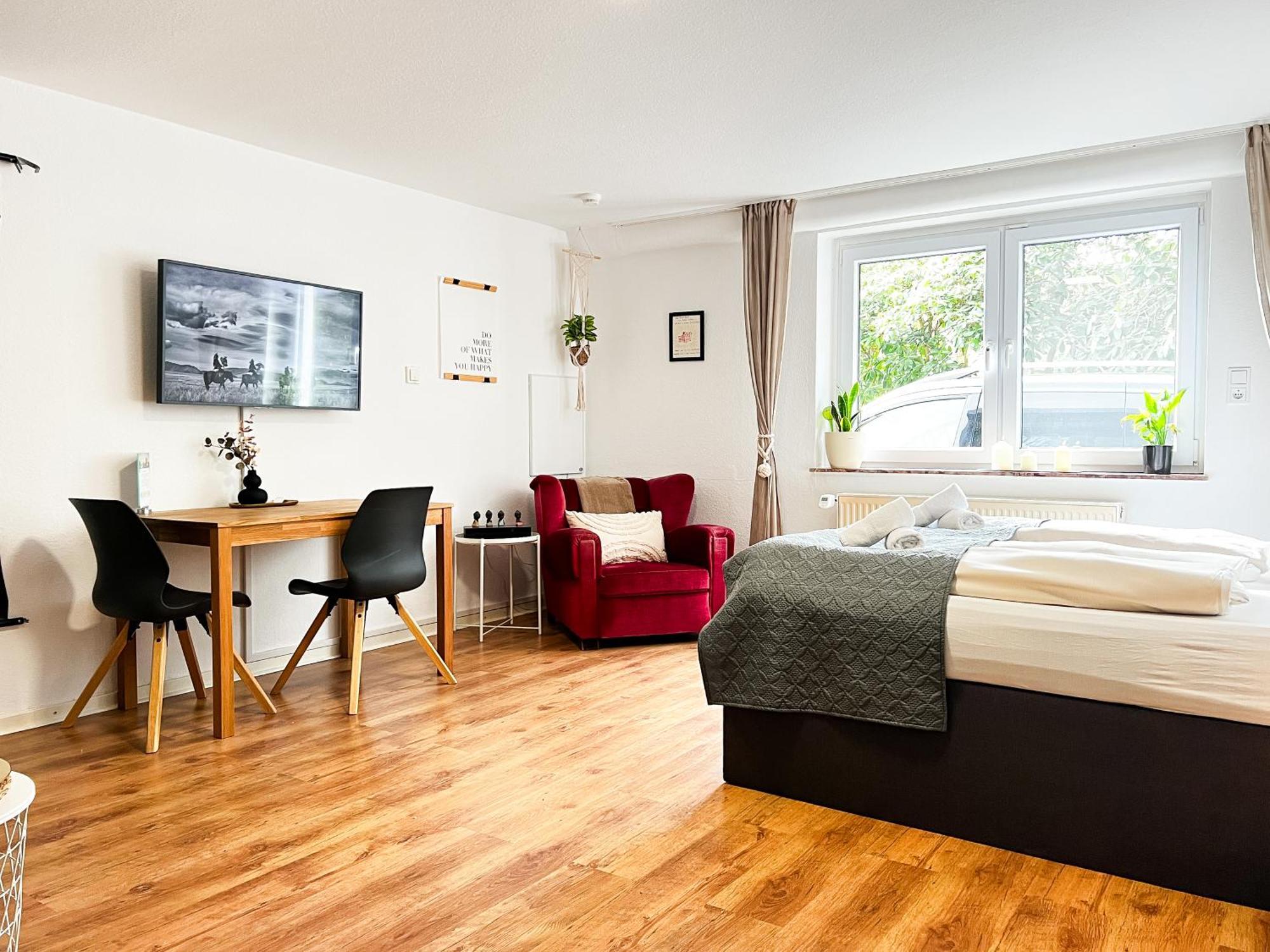Modern Room With Netflix In Порта-Вестфаліка Екстер'єр фото